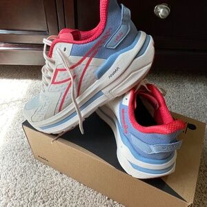 Diadora Tennis Shoes